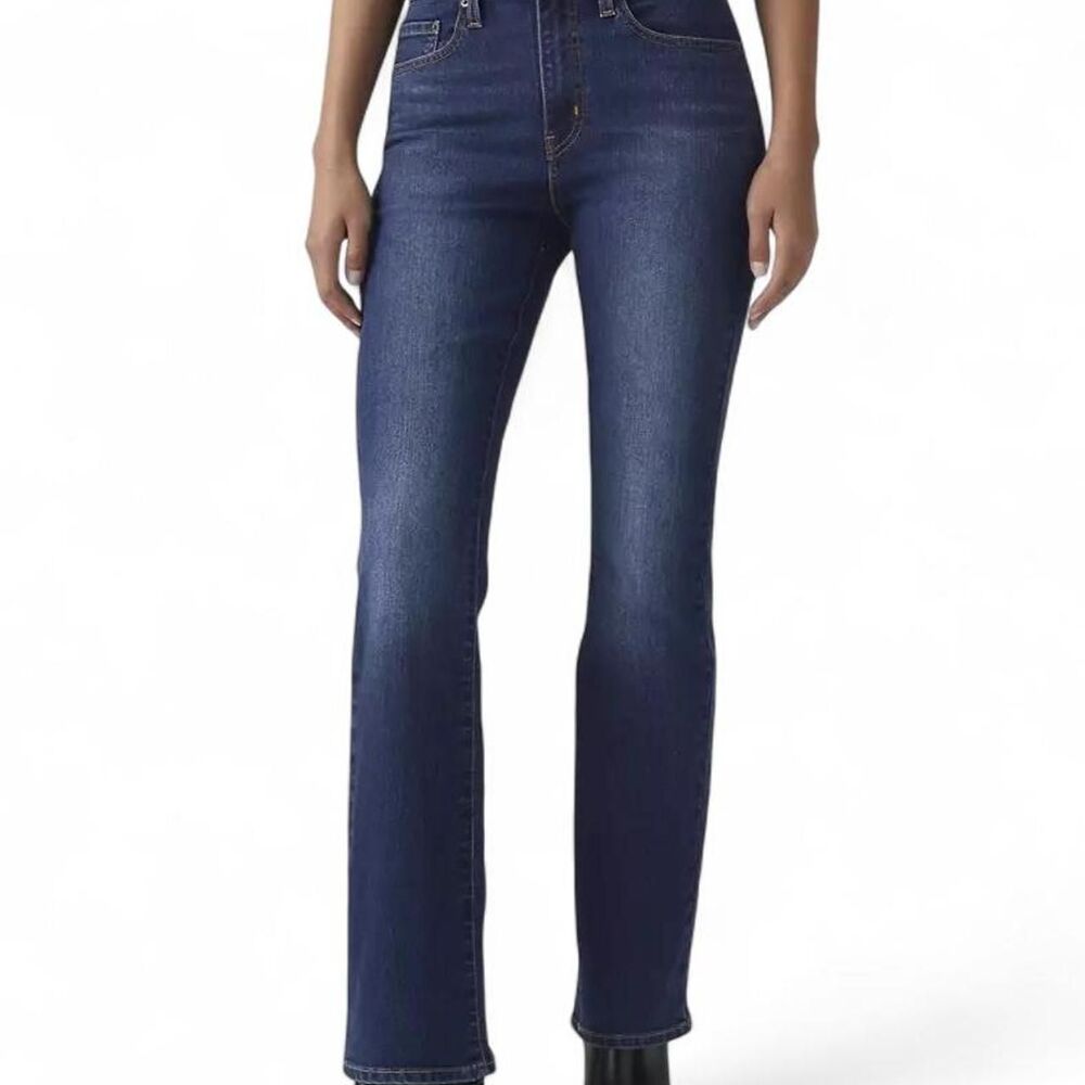 Vintage Levi’s High Waisted Bootcut Jean